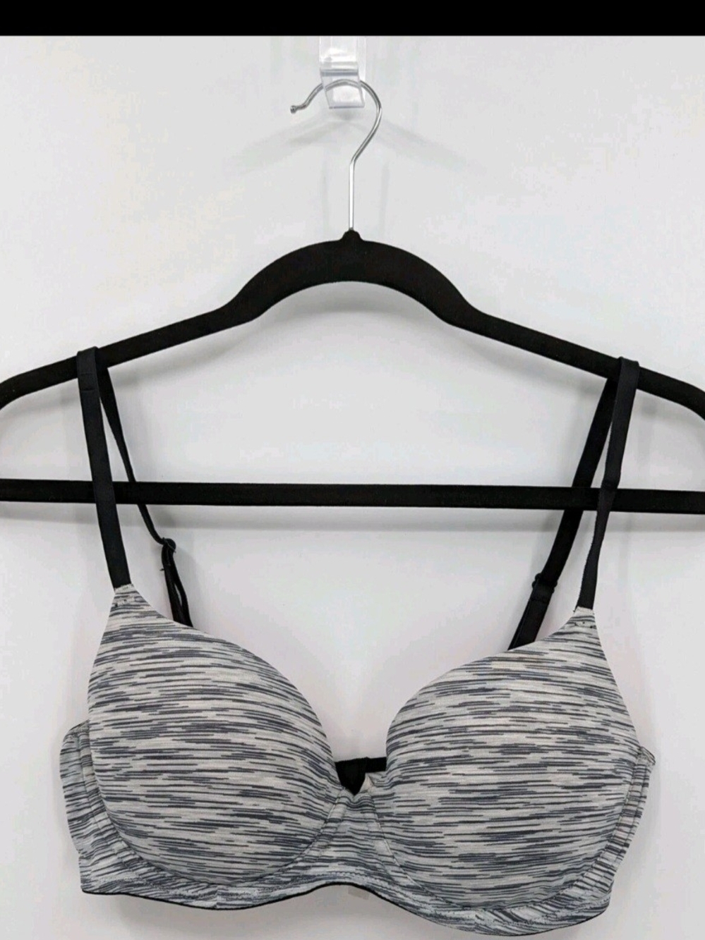 Victoris's Secret Gray Stripe T-Shirt Bra Size 36D